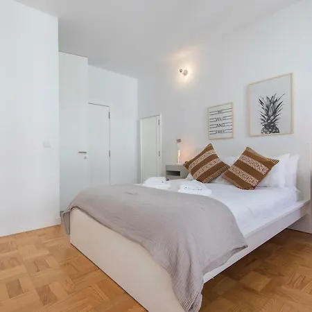 Lovelystay - Wide & Bright 4 Families Lisboa