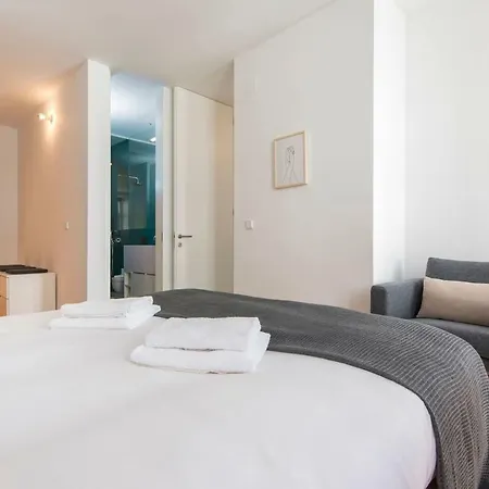 Wide & Bright 4 Families By Lovelystay Appartamento Lisbona