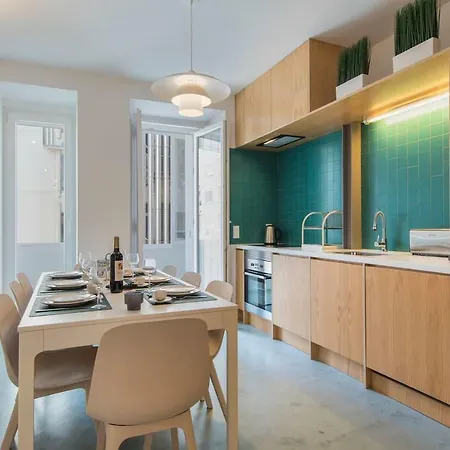 Apartment Lovelystay - Wide & Bright 4 Families Lissabon