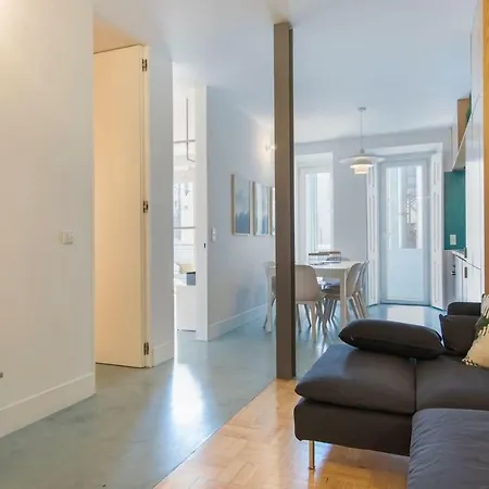 Lovelystay - Wide & Bright 4 Families * Lissabon