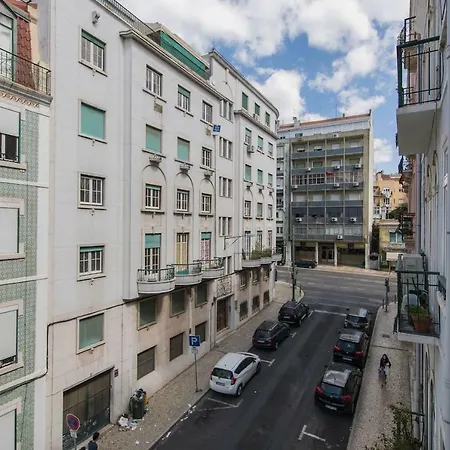 Lovelystay - Wide & Bright 4 Families Apartamento