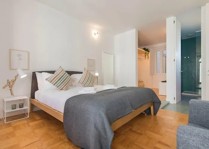 Lovelystay - Wide & Bright 4 Families *