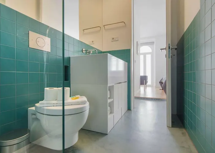 Lovelystay - Wide & Bright 4 Families