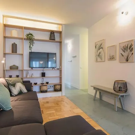 Lovelystay - Wide & Bright 4 Families Daire