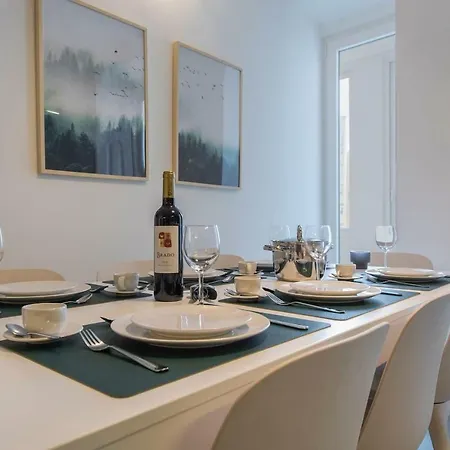 Lovelystay - Wide & Bright 4 Families Daire