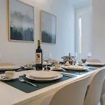Lovelystay - Wide & Bright 4 Families 公寓